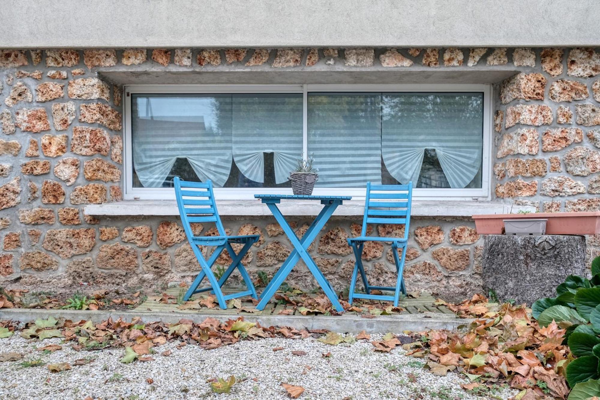 Studios De L'Etang Du Perray Le Perray-en-Yvelines Ruang foto
